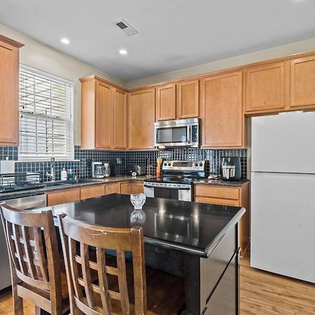 Peaceful, Townhome In Hope Valley Farms Durham Exterior foto